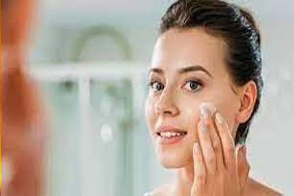 Beauty Tips: भीषण गर्मी में धूप की वजह से जल रही है स्किन, इस तरह टैनिंग करें दूर