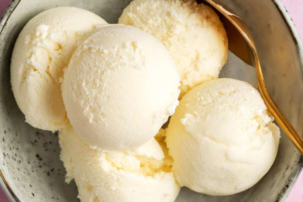 Ice Cream Recipe: घर पर बच्चों के लिए बनाएं स्पेशल आइसक्रीम, खुश हो जाएंगे बच्चे