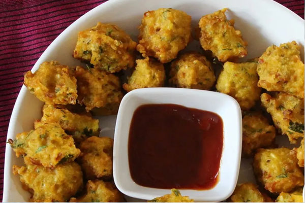 Moong Dal Vada: घर पर आसान तरीके से बनाएं मूंग दाल का वड़ा, जानिए क्या है आसान रेसिपी