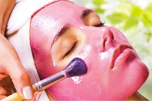 Skin Care Tips: घर पर बना लीजिए चुकंदर से बना फेस पैक, चेहरा बन जाएगा ग्लोइंग