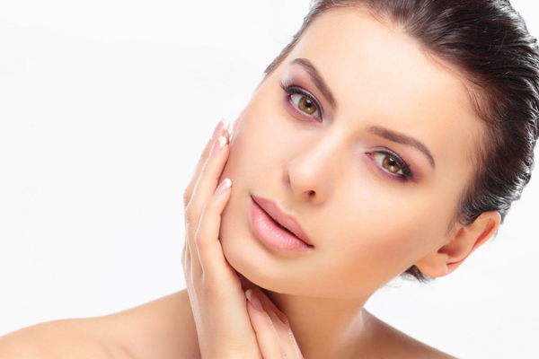 Skin Care Tips: खूबसूरती बढ़ाने के लिए इस्तेमाल करें ये चीजें, चमक उठेगी त्वचा